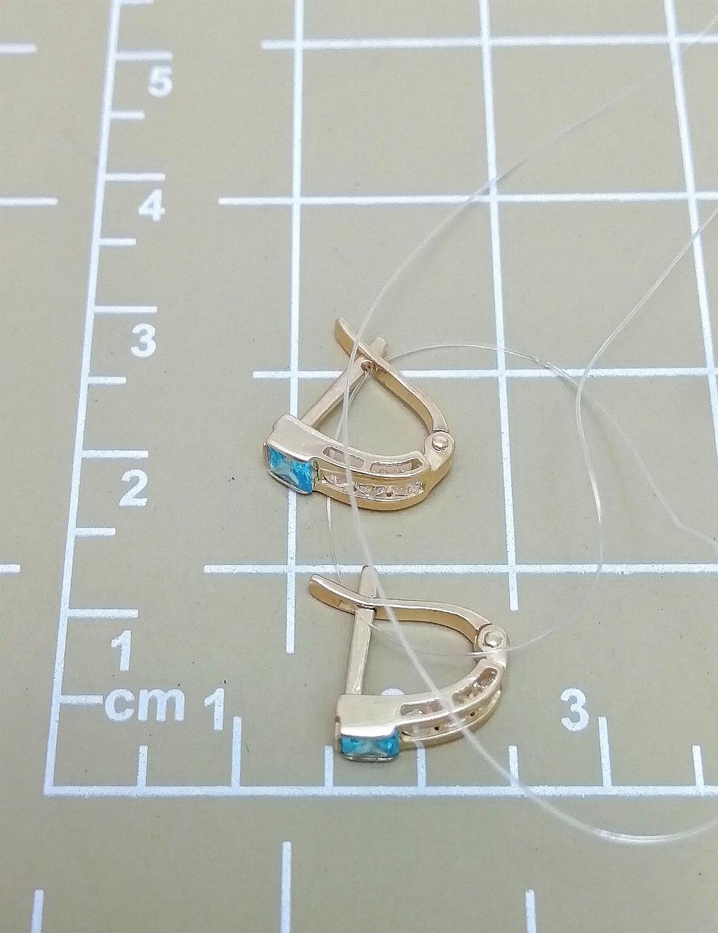 Золотые серьги детские, вставка фианит