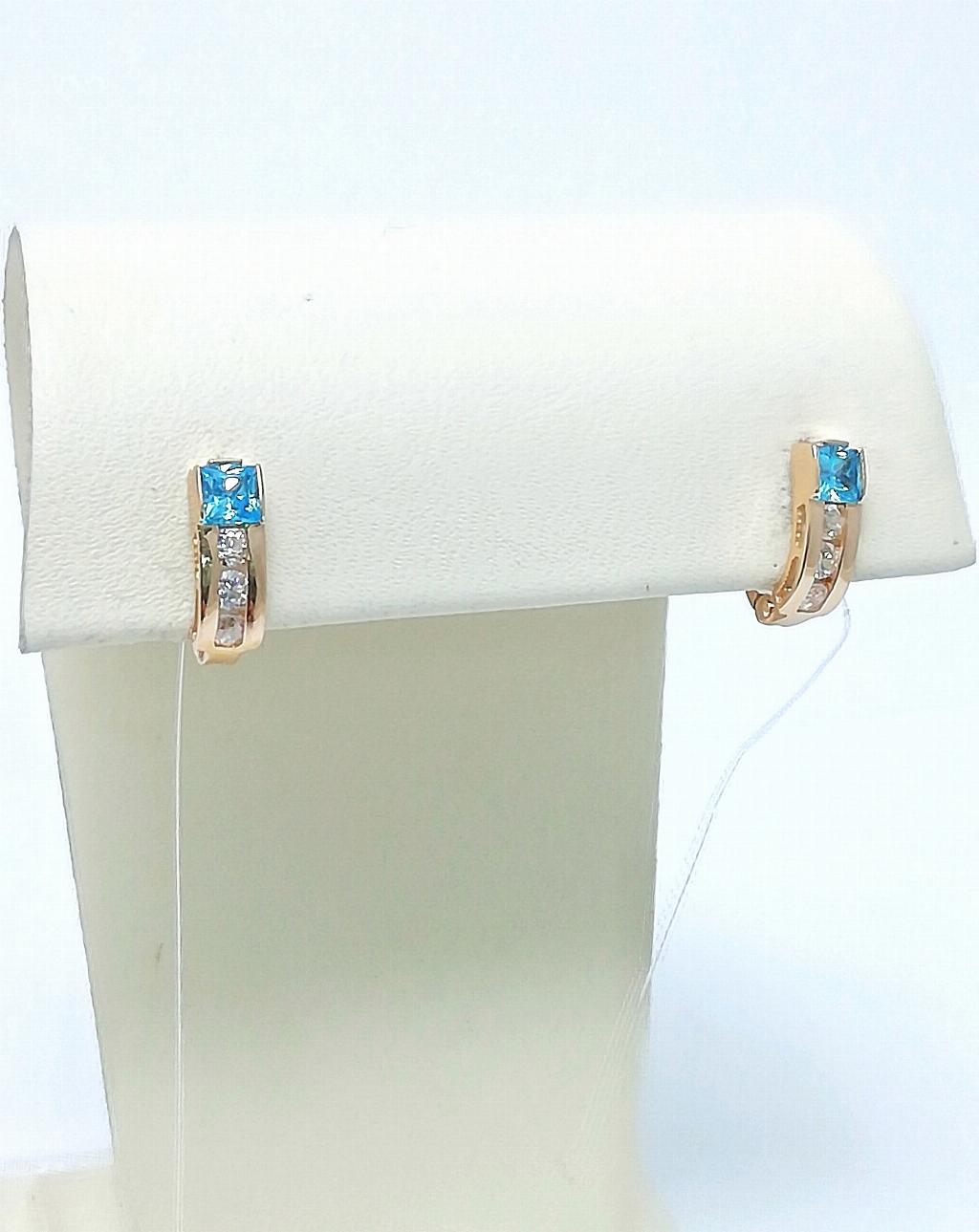 Золотые серьги детские, вставка фианит