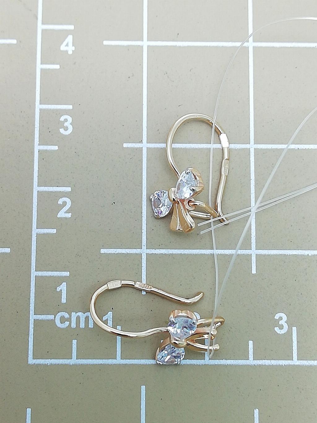 Золотые серьги детские, вставка фианит