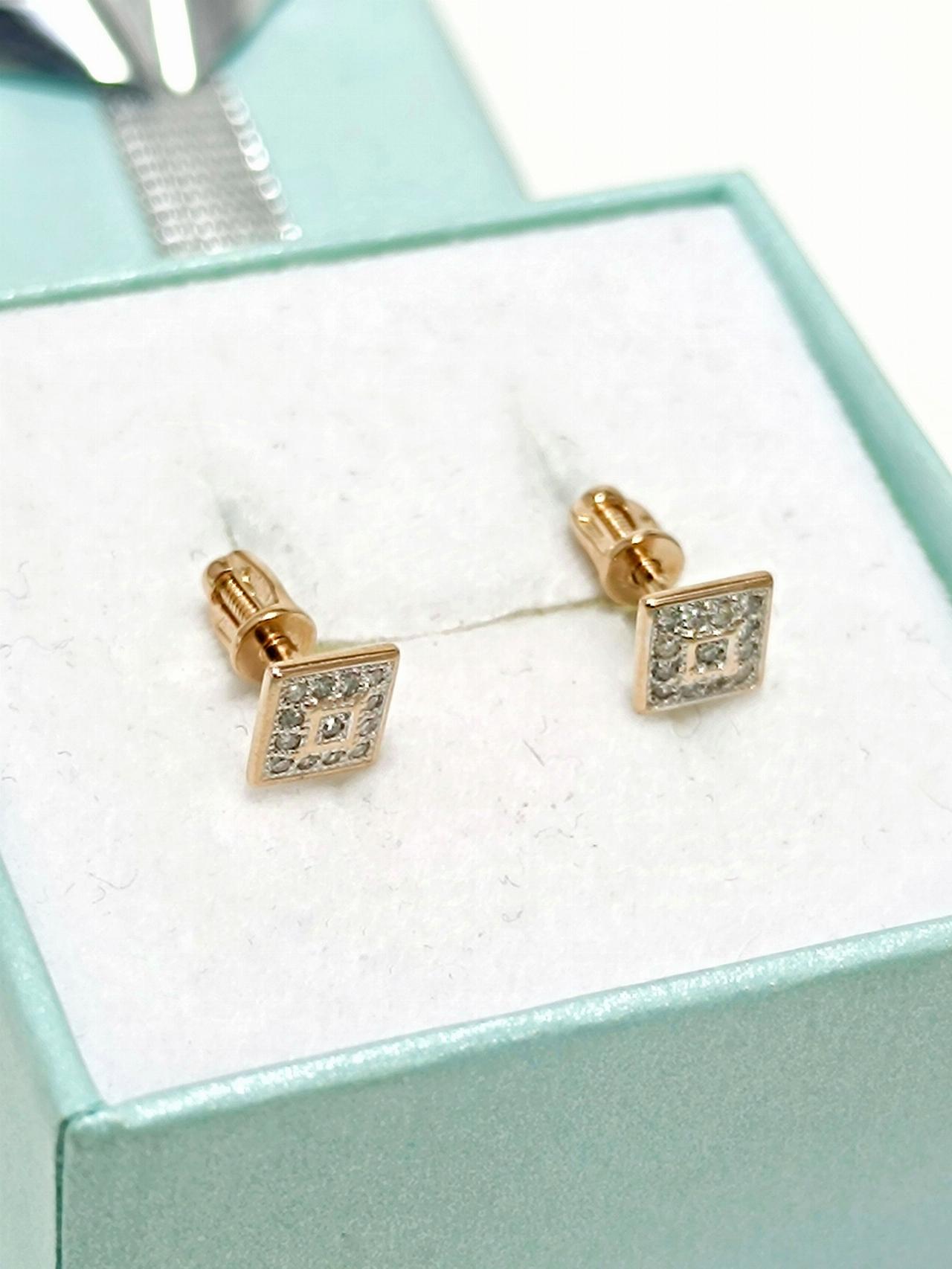 Золотые серьги пусеты, вставка фианит