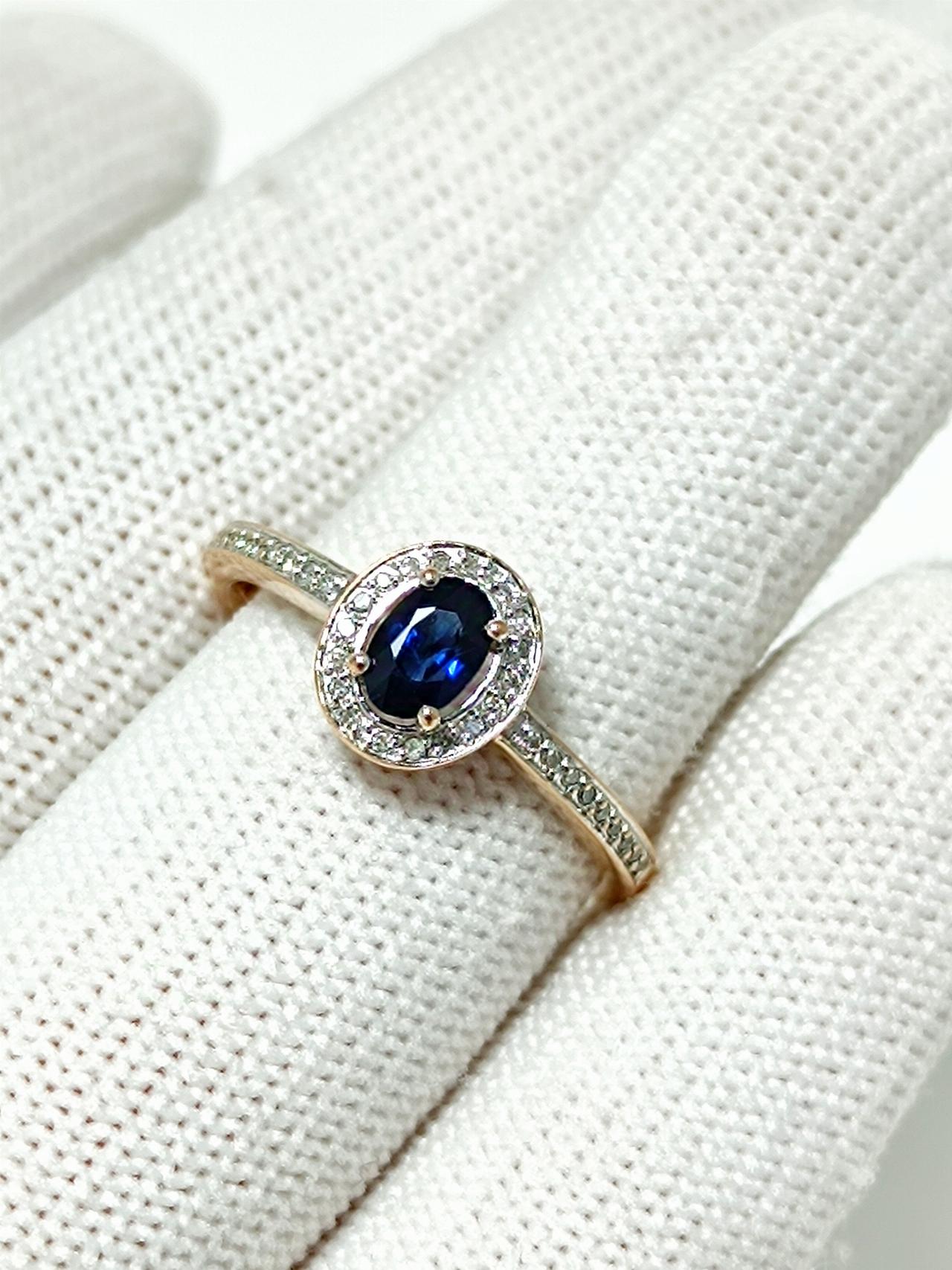 Золотое кольцо женское, вставка бриллиант