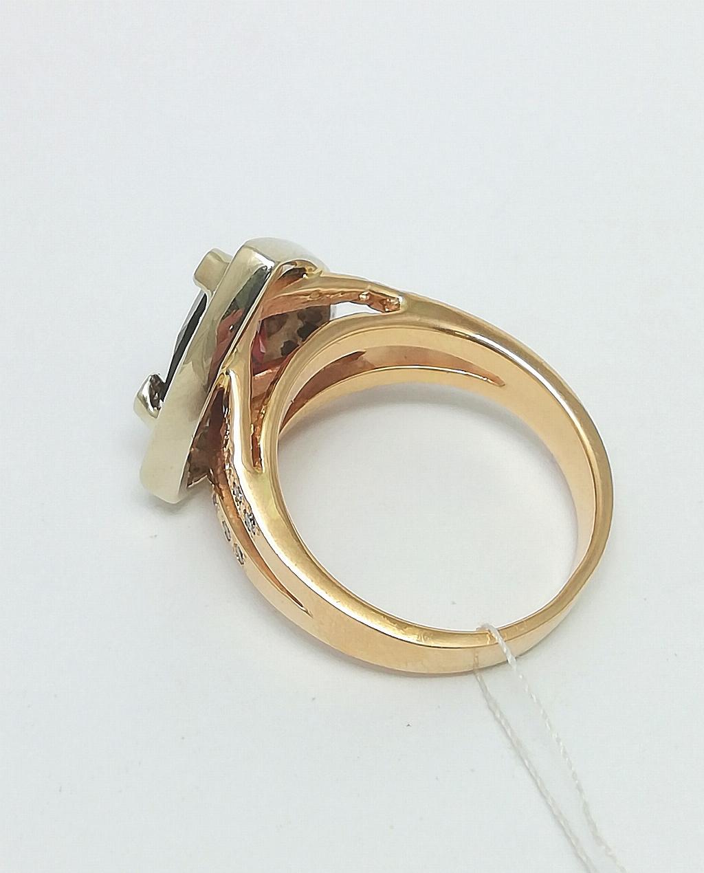 Золотое кольцо, вставка гранат