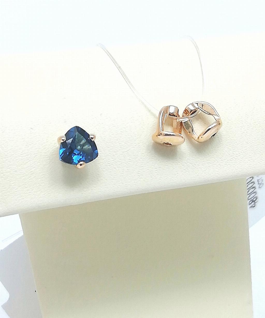 Золотые серьги пусеты, вставка топаз