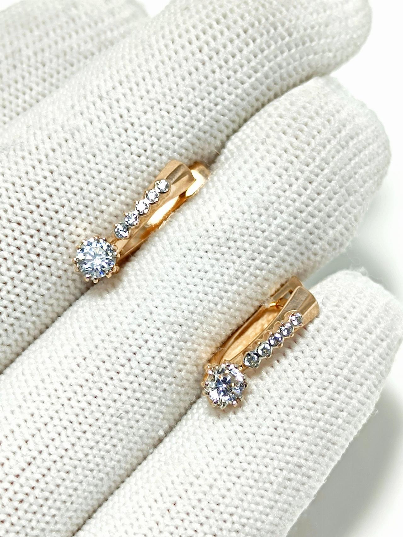 Золотые серьги женские, вставка фианит