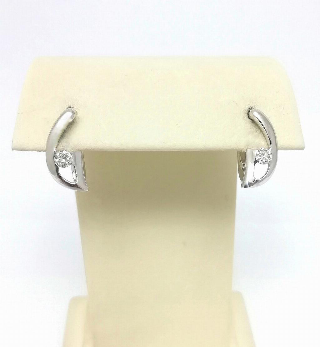 Серьги женские классические, вставка бриллиант