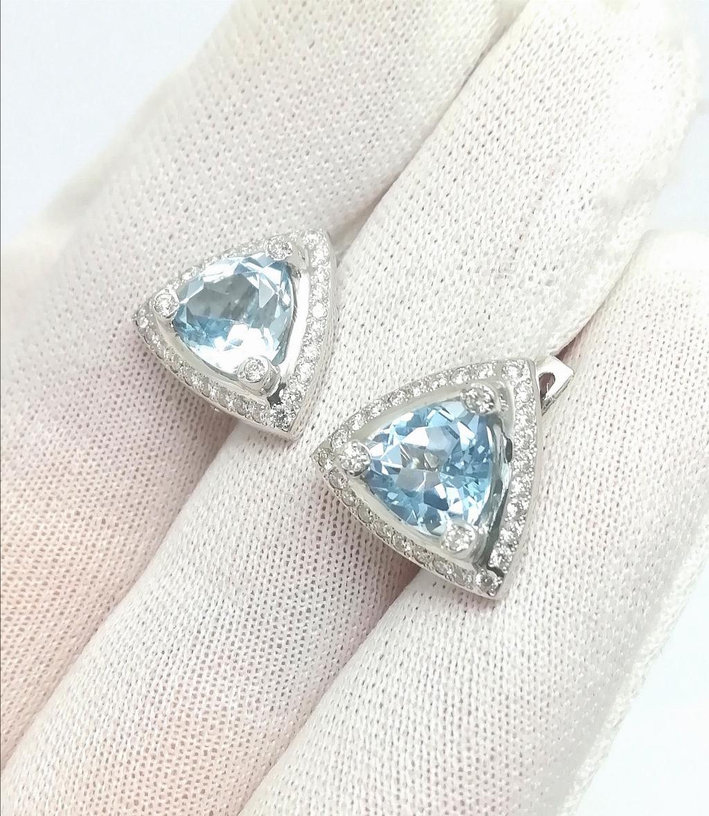 Серьги женские классические, вставка бриллиант