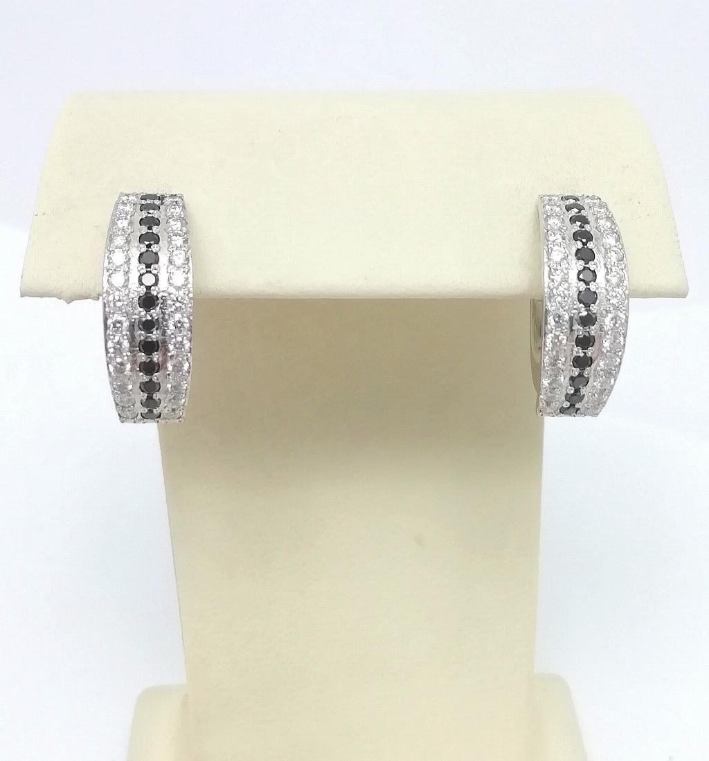 Серьги женские классические крупные, вставка бриллиант