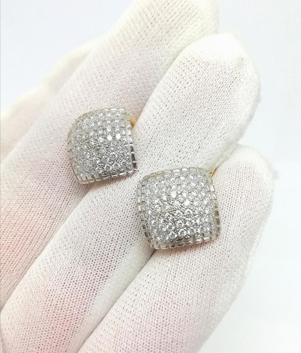 Серьги женские классические, вставка бриллиант