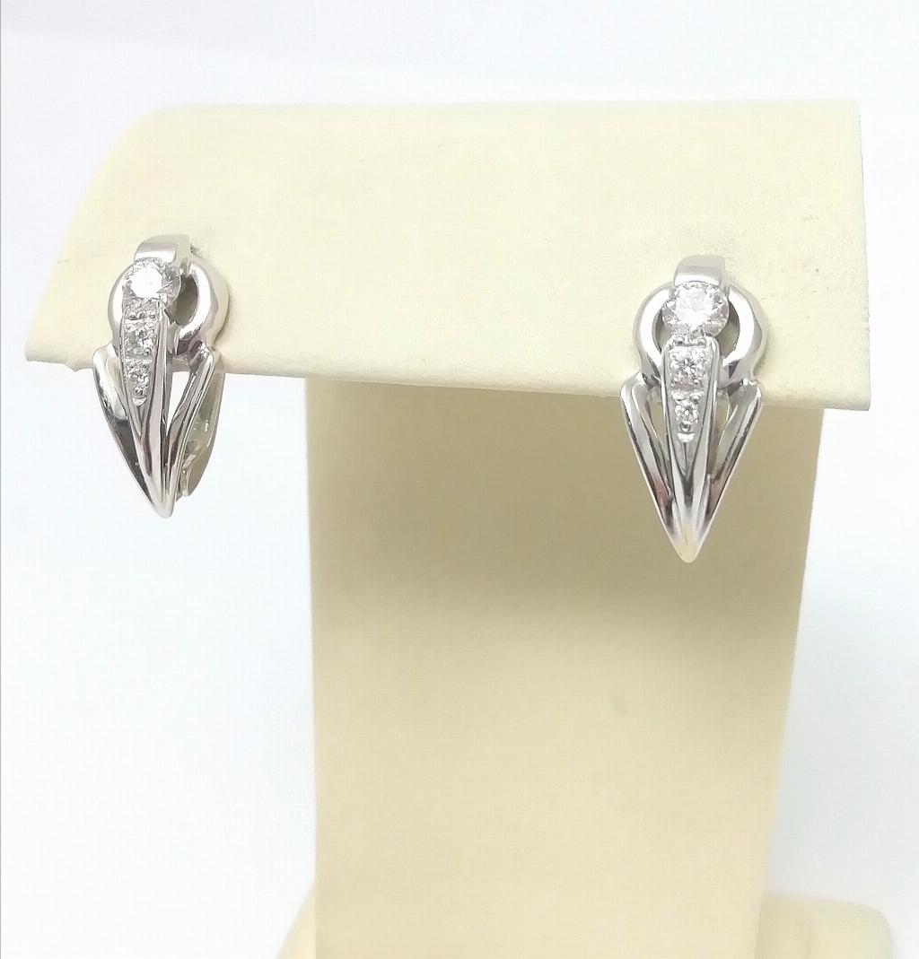 Серьги женские классические, вставка бриллиант