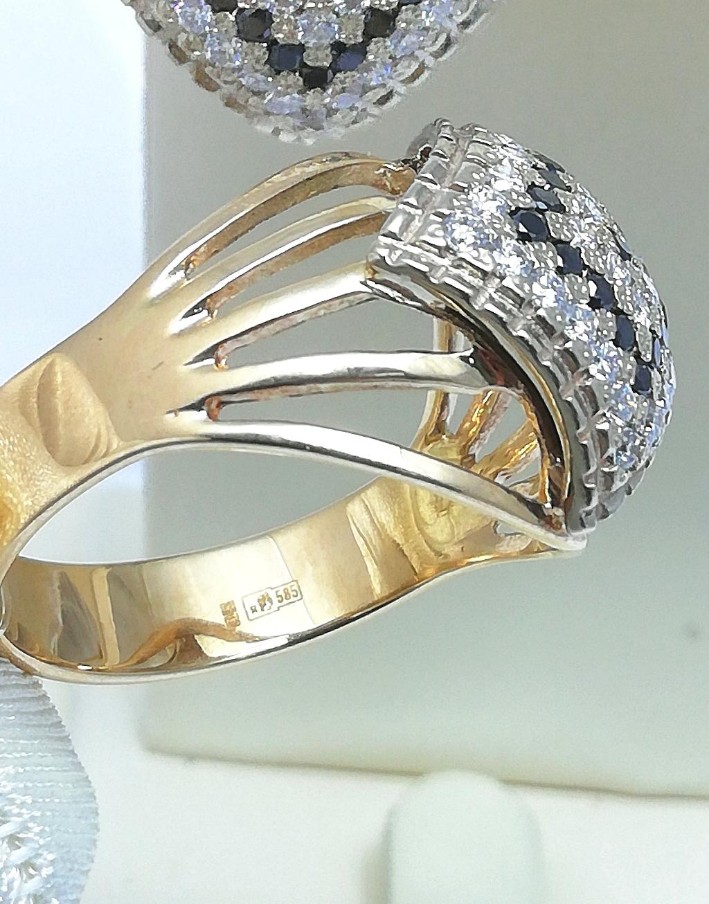 Золотое кольцо женское, вставка бриллиант