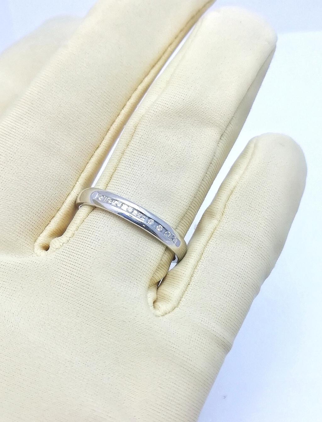 Золотое кольцо, вставка бриллиант