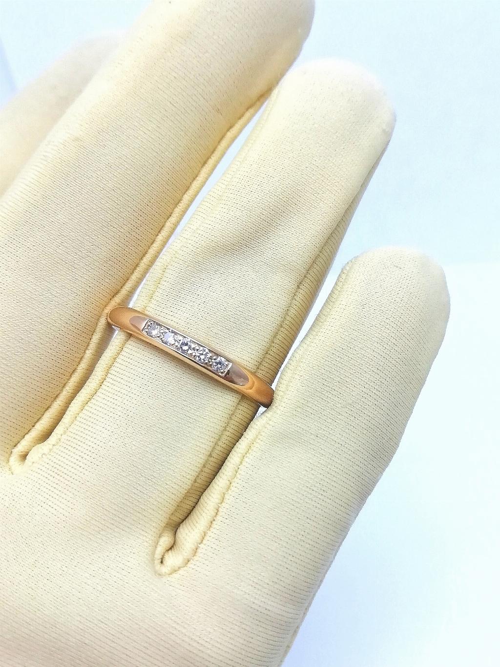 Золотое кольцо дорожка, вставка бриллиант