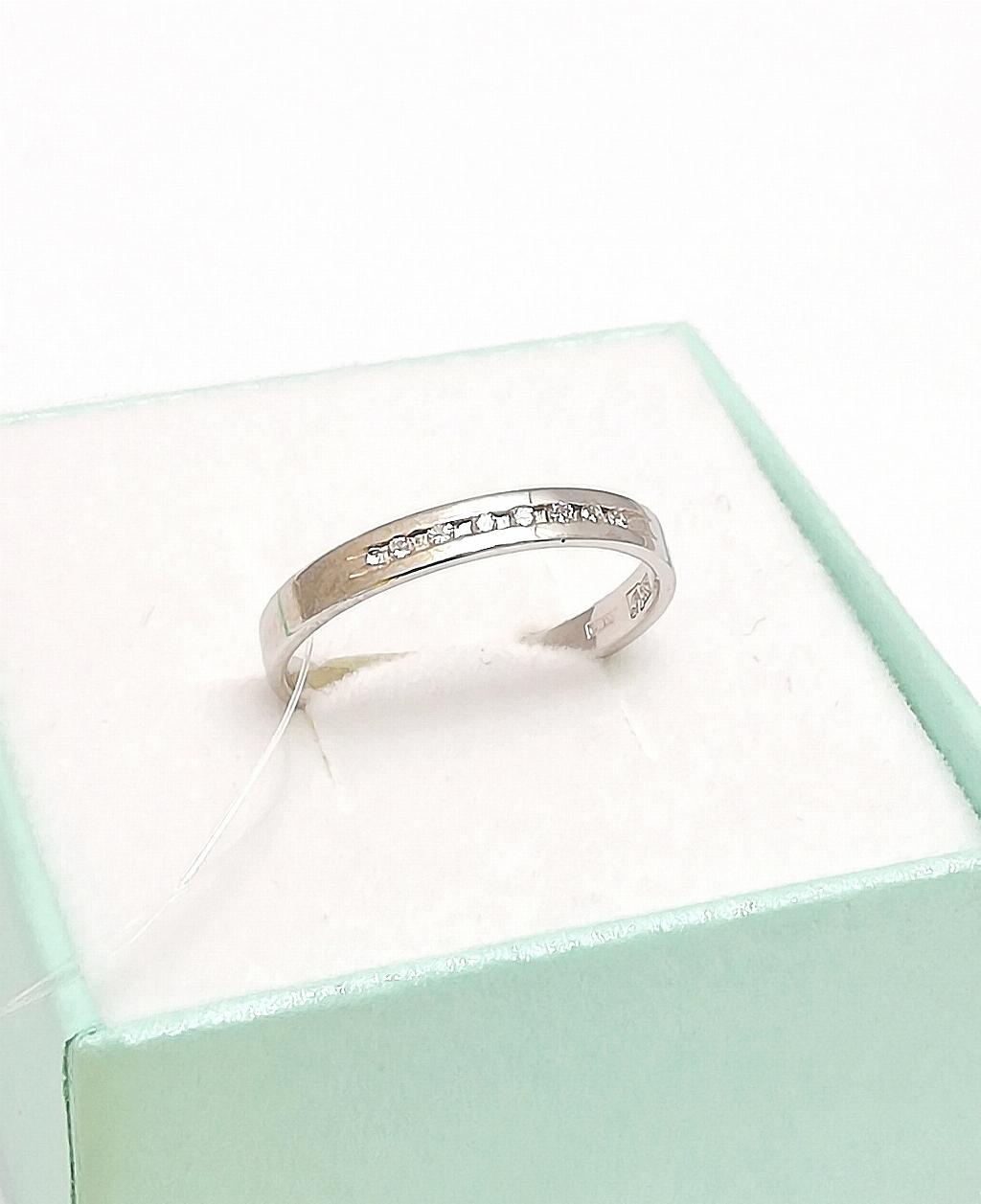 Золотое кольцо, вставка бриллиант