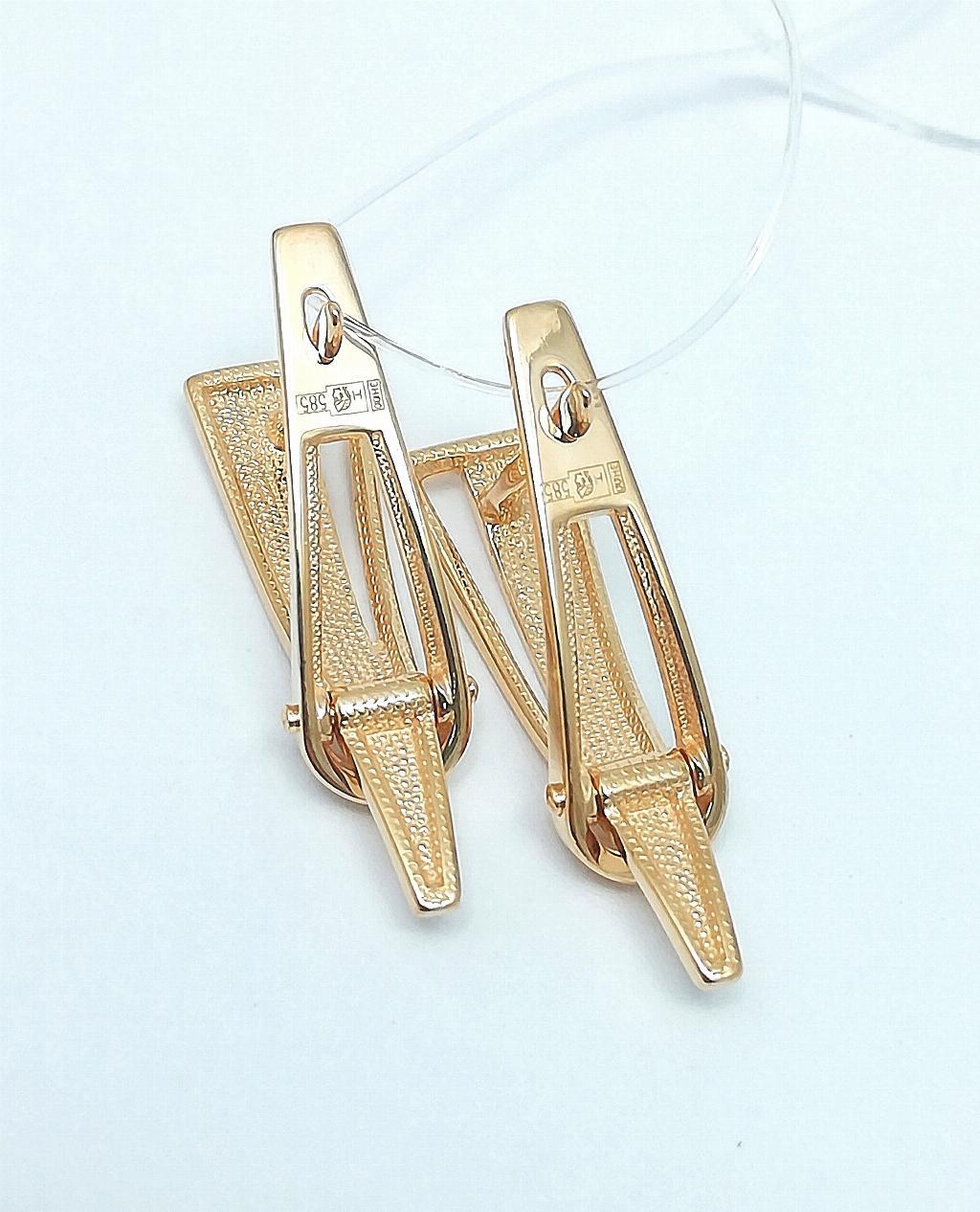 Золотые серьги