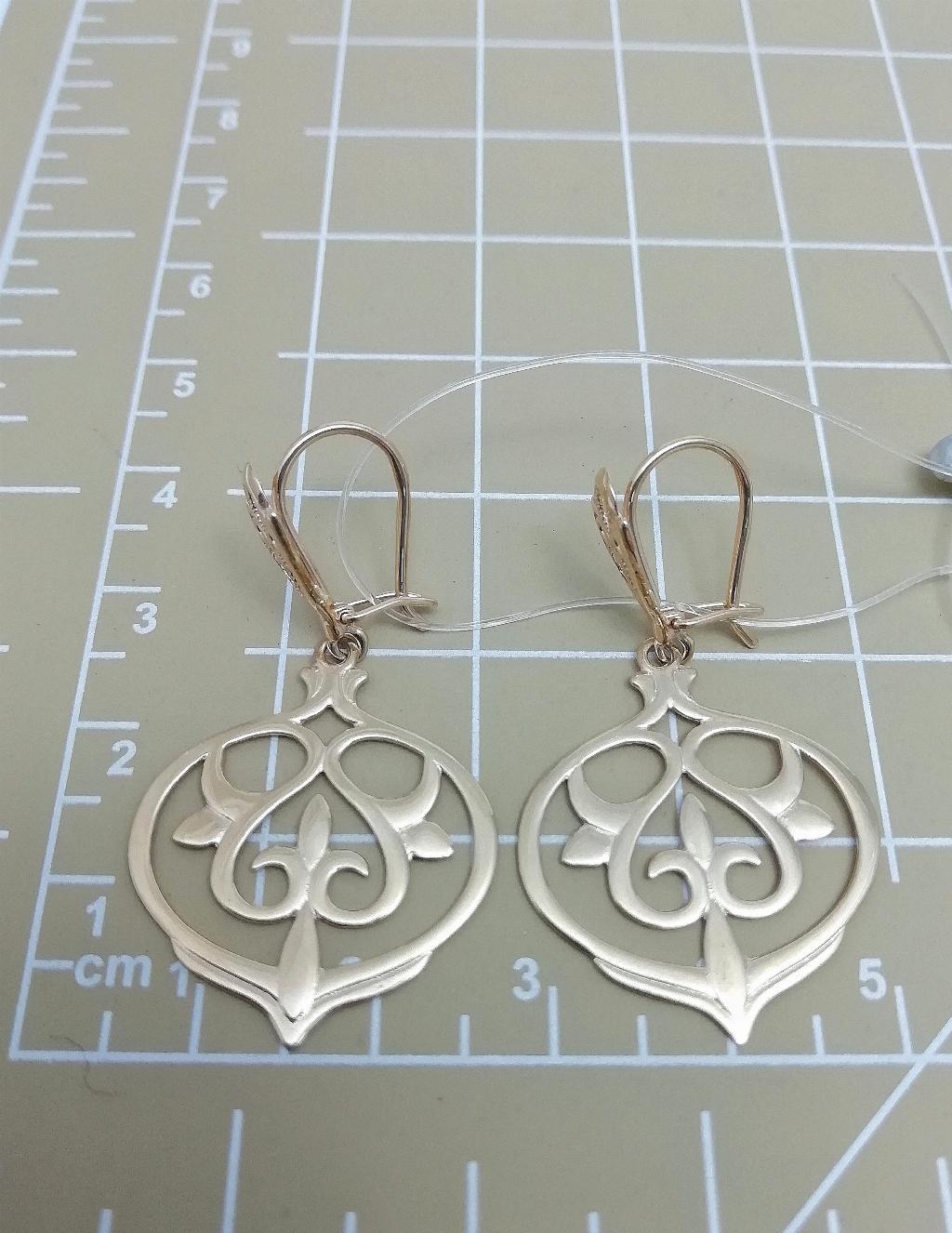 Золотые серьги женские