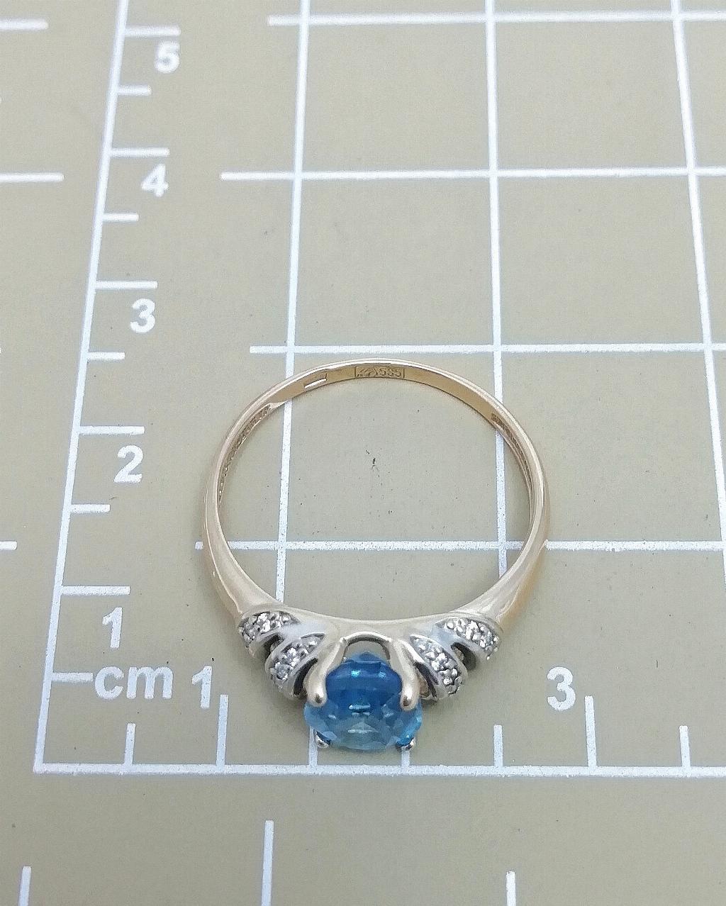 Золотое кольцо женское, вставка фианит