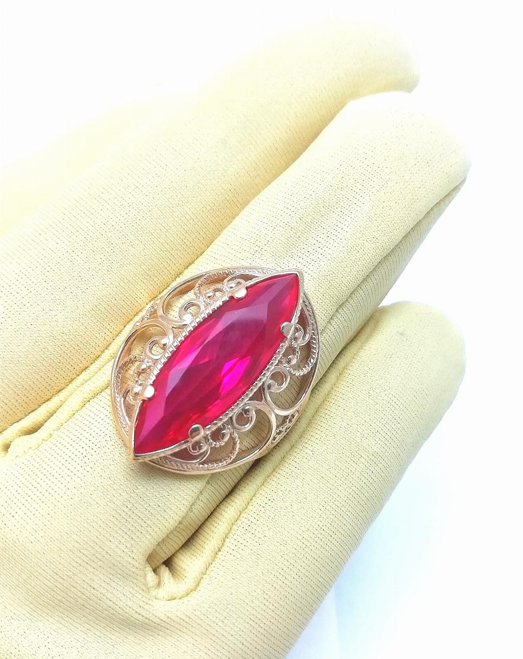 Золотое кольцо Маркиз, вставка фианит