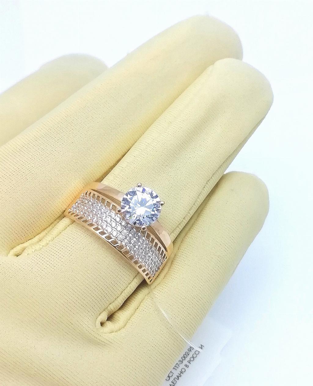 Золотое кольцо широкое, вставка фианит