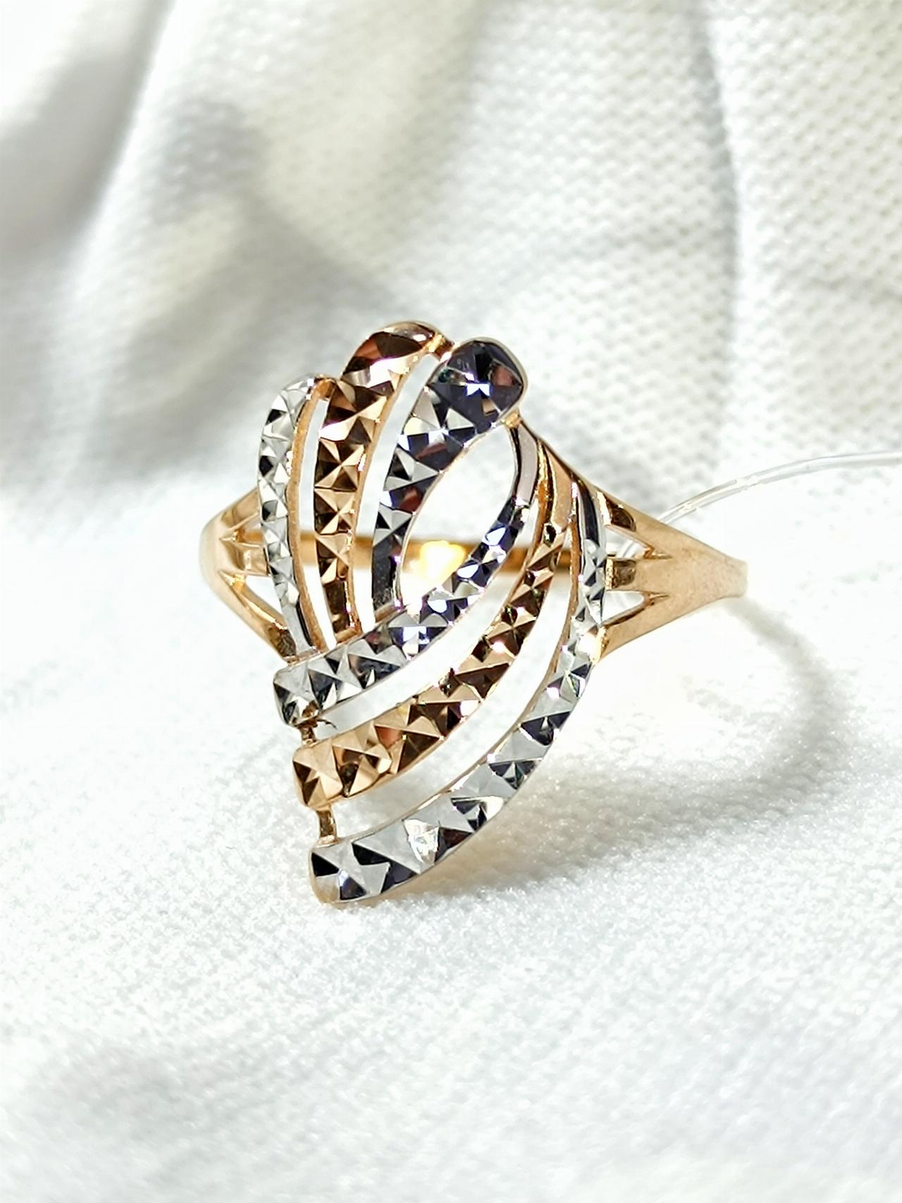 Золотое кольцо женское