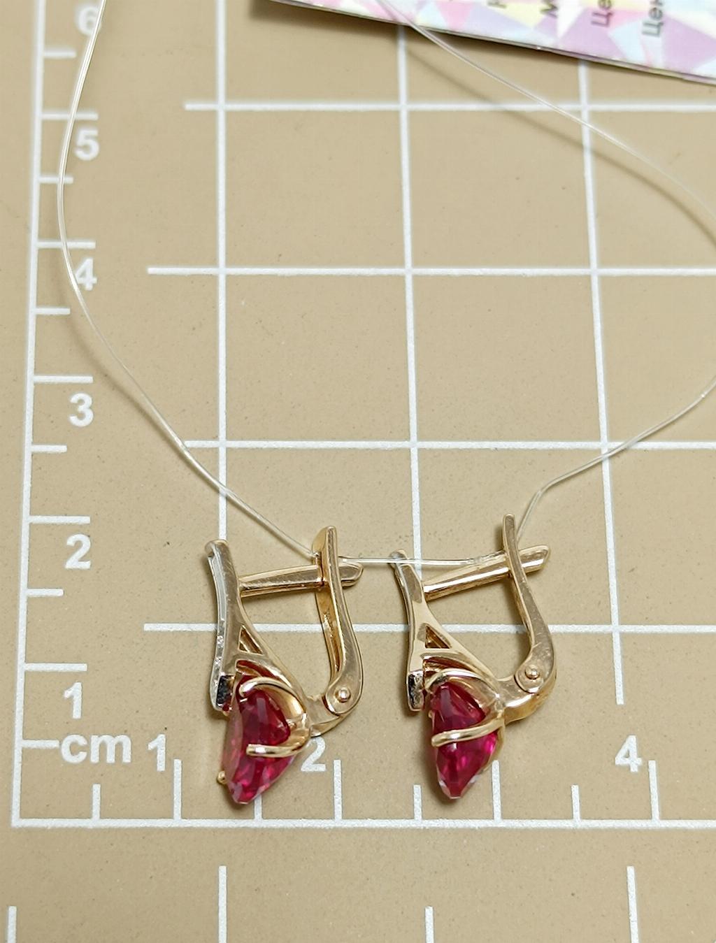 Золотые серьги женские, вставка фианит