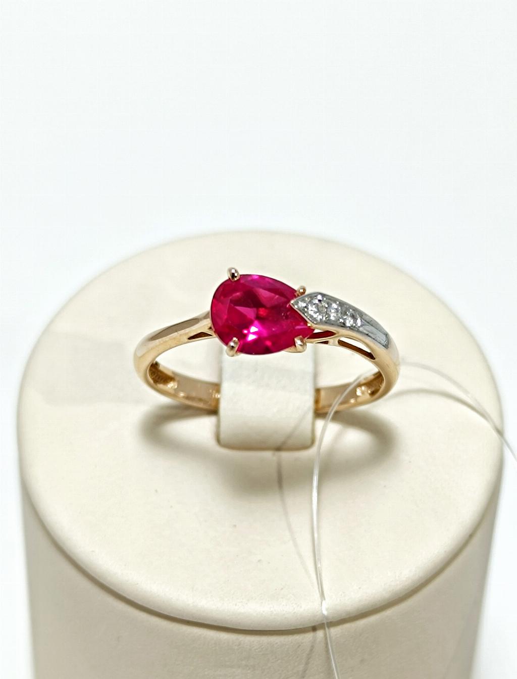 Золотое кольцо женское