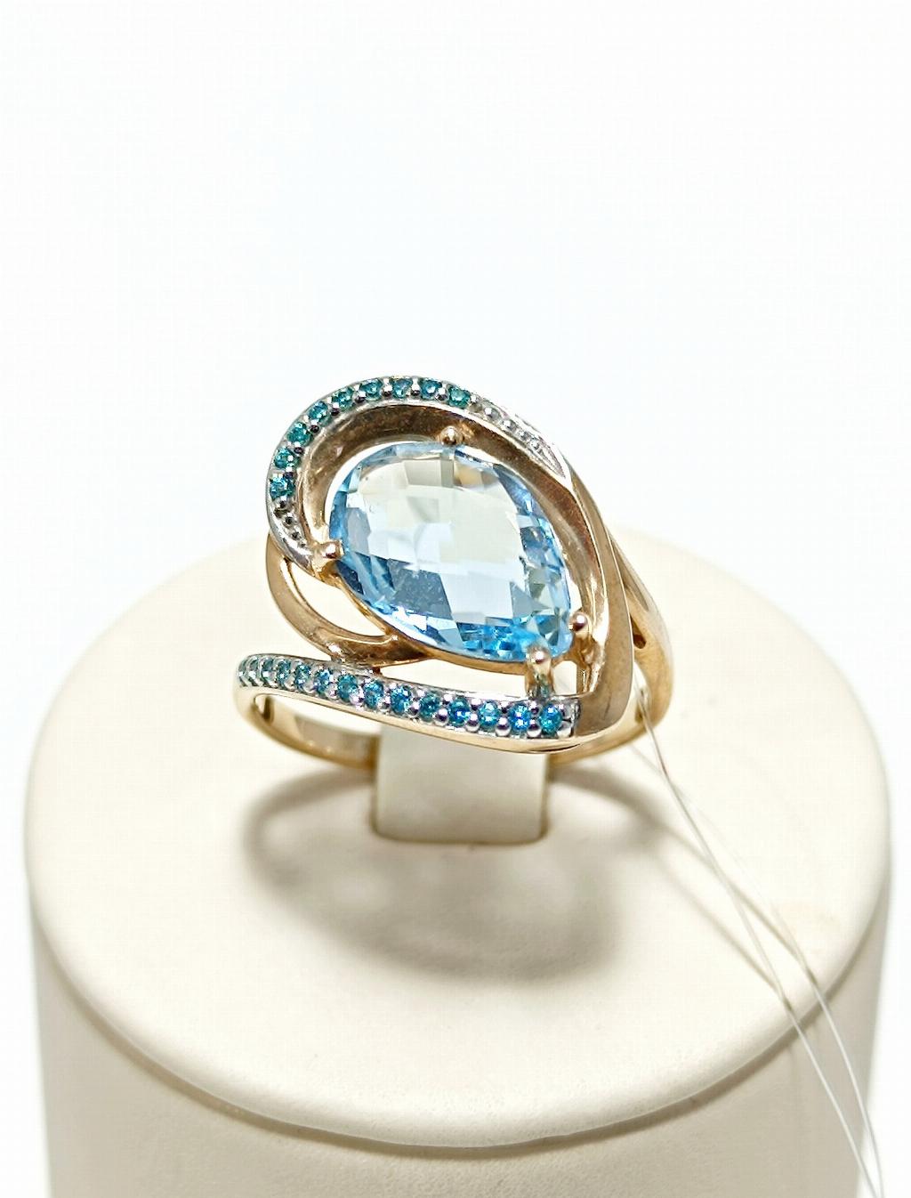 Золотое кольцо женское, вставка фианит