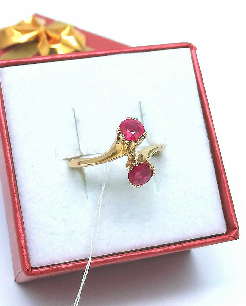 Золотое кольцо, вставка рубин