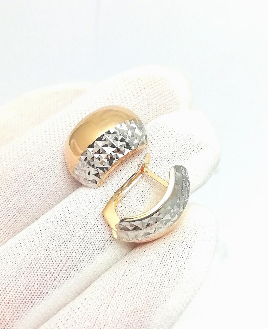 Золотые серьги