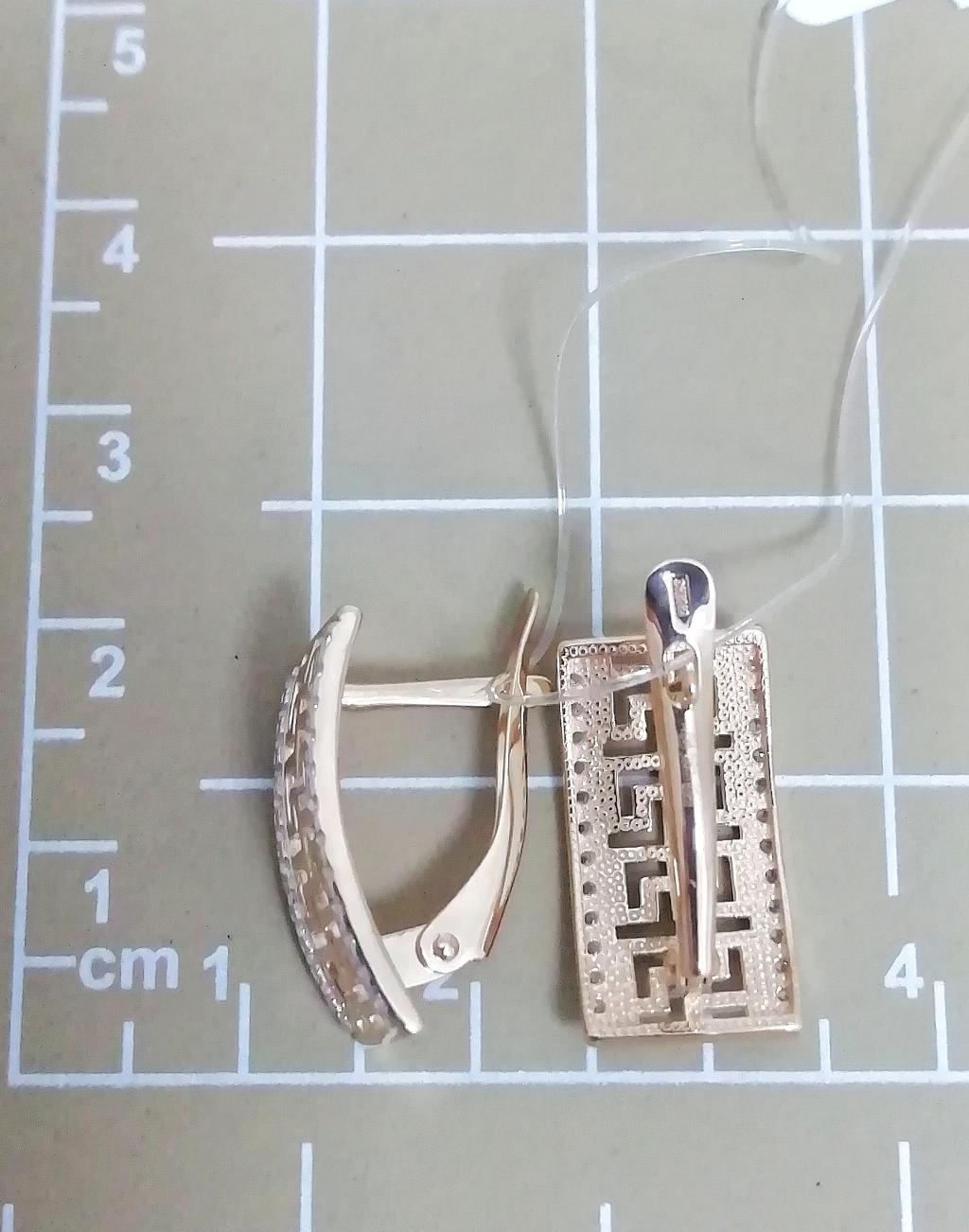 Золотые серьги, вставка фианит