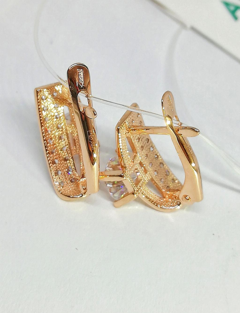 Золотые серьги, вставка фианит