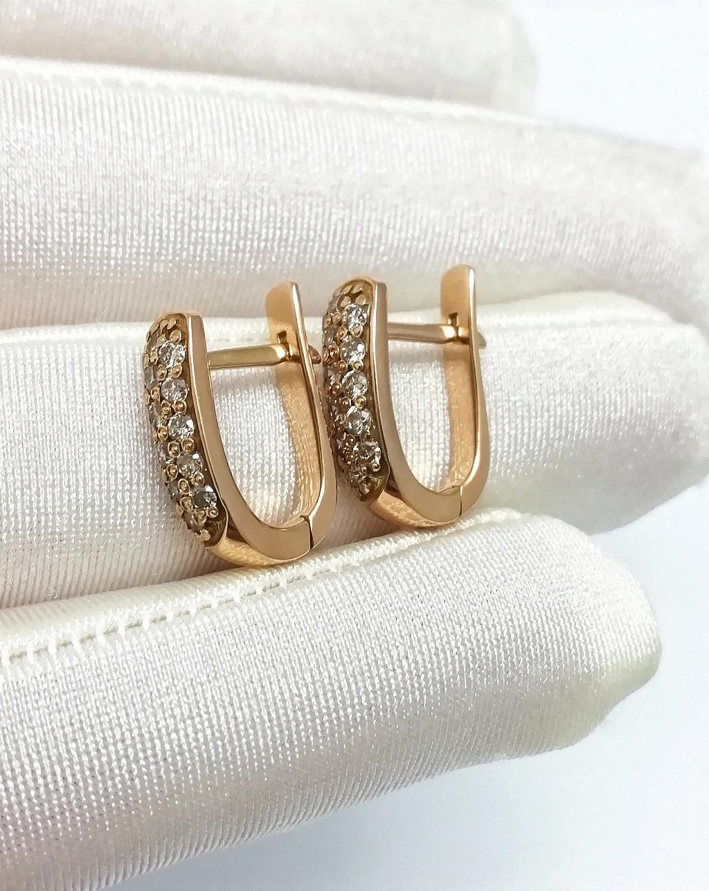 Золотые серьги, вставка бриллиант