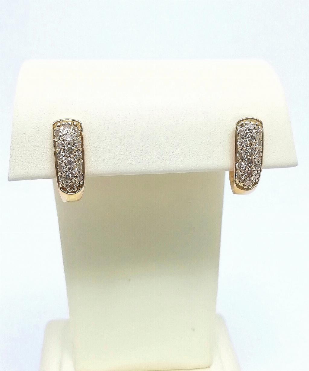 Золотые серьги, вставка бриллиант