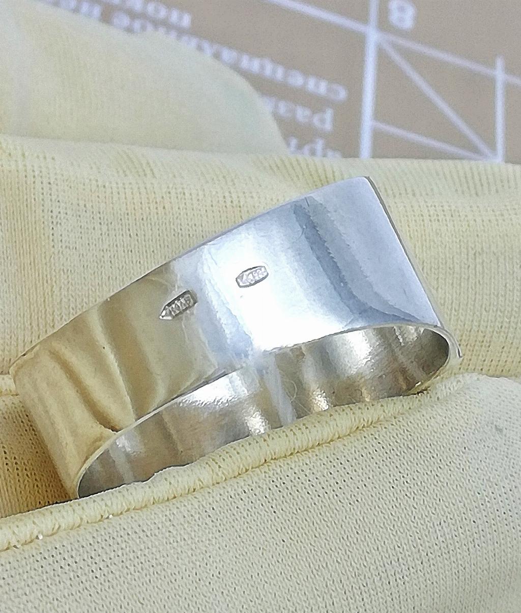 Серебро кольцо 6432205027837129 8,20гр