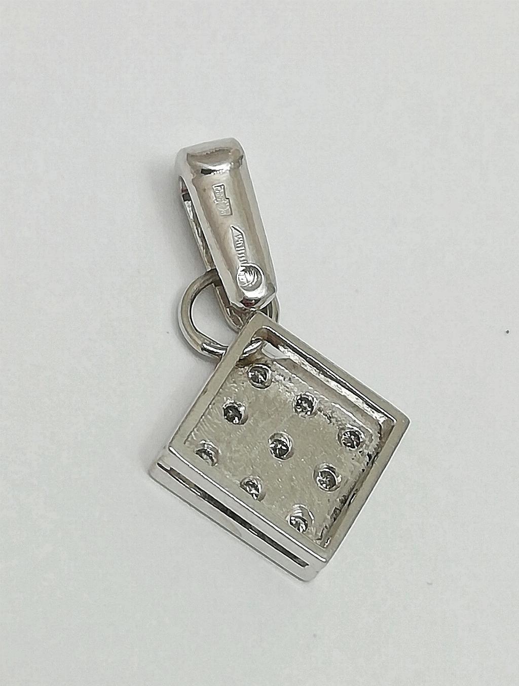 Золотая подвеска, вставка бриллиант