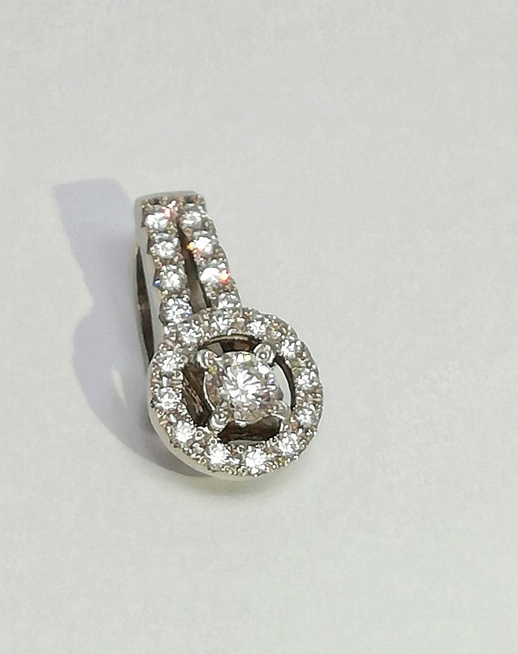 Золотая подвеска, вставка бриллиант