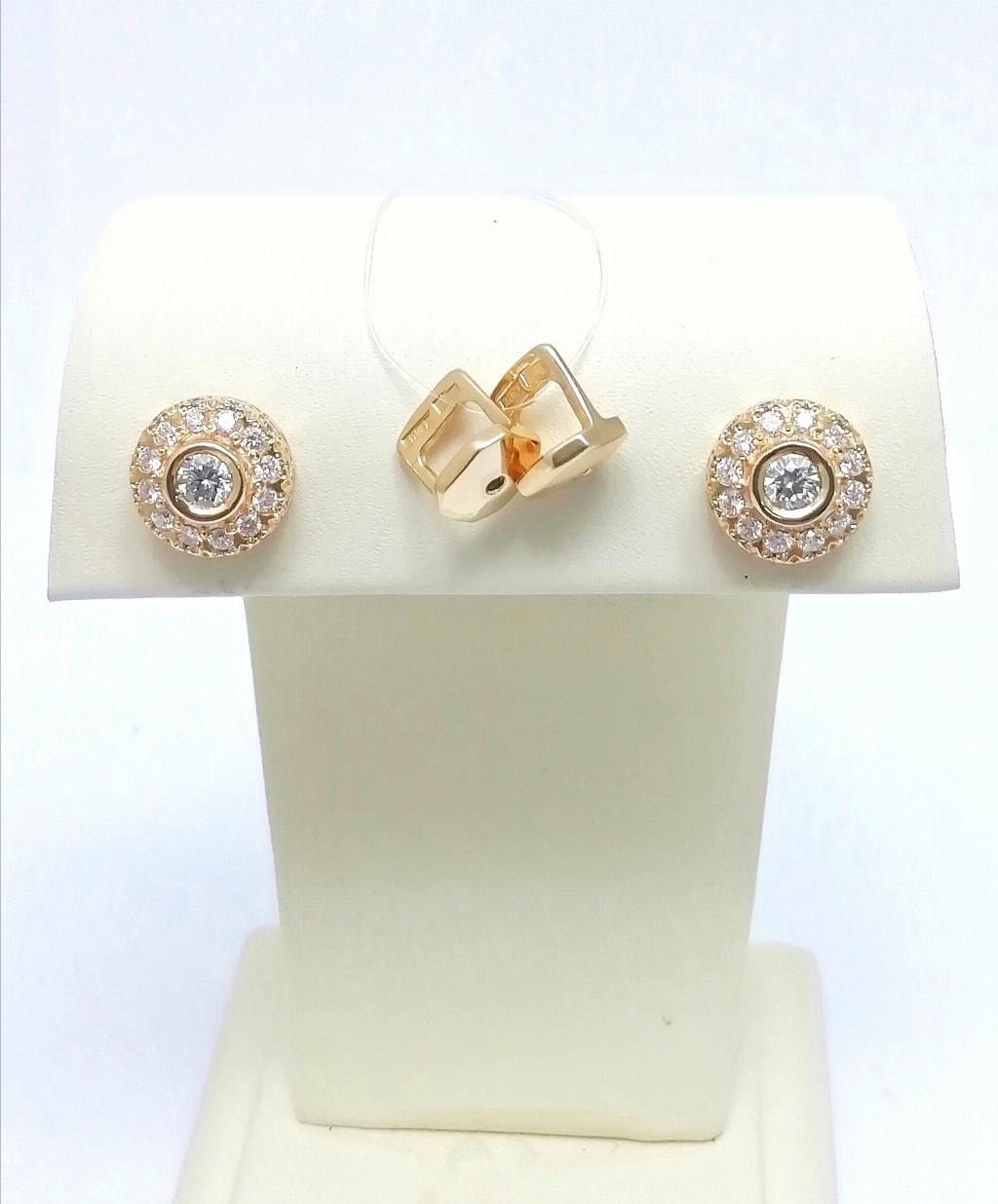 Золотые серьги пусеты, вставка бриллиант