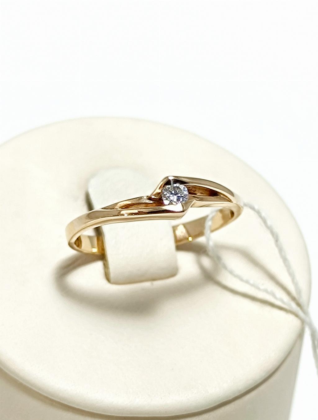 Золотое кольцо, вставка бриллиант