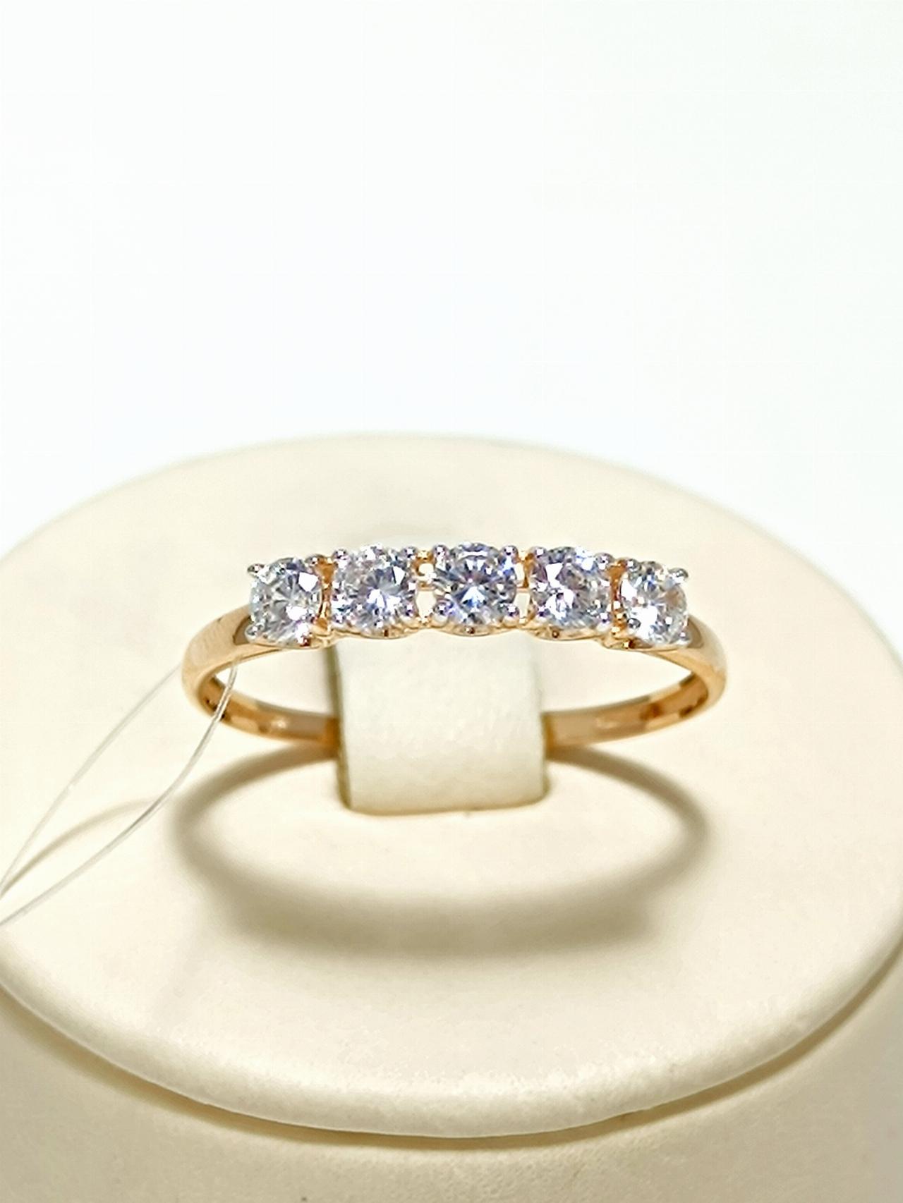 Золотое кольцо женское, вставка фианит