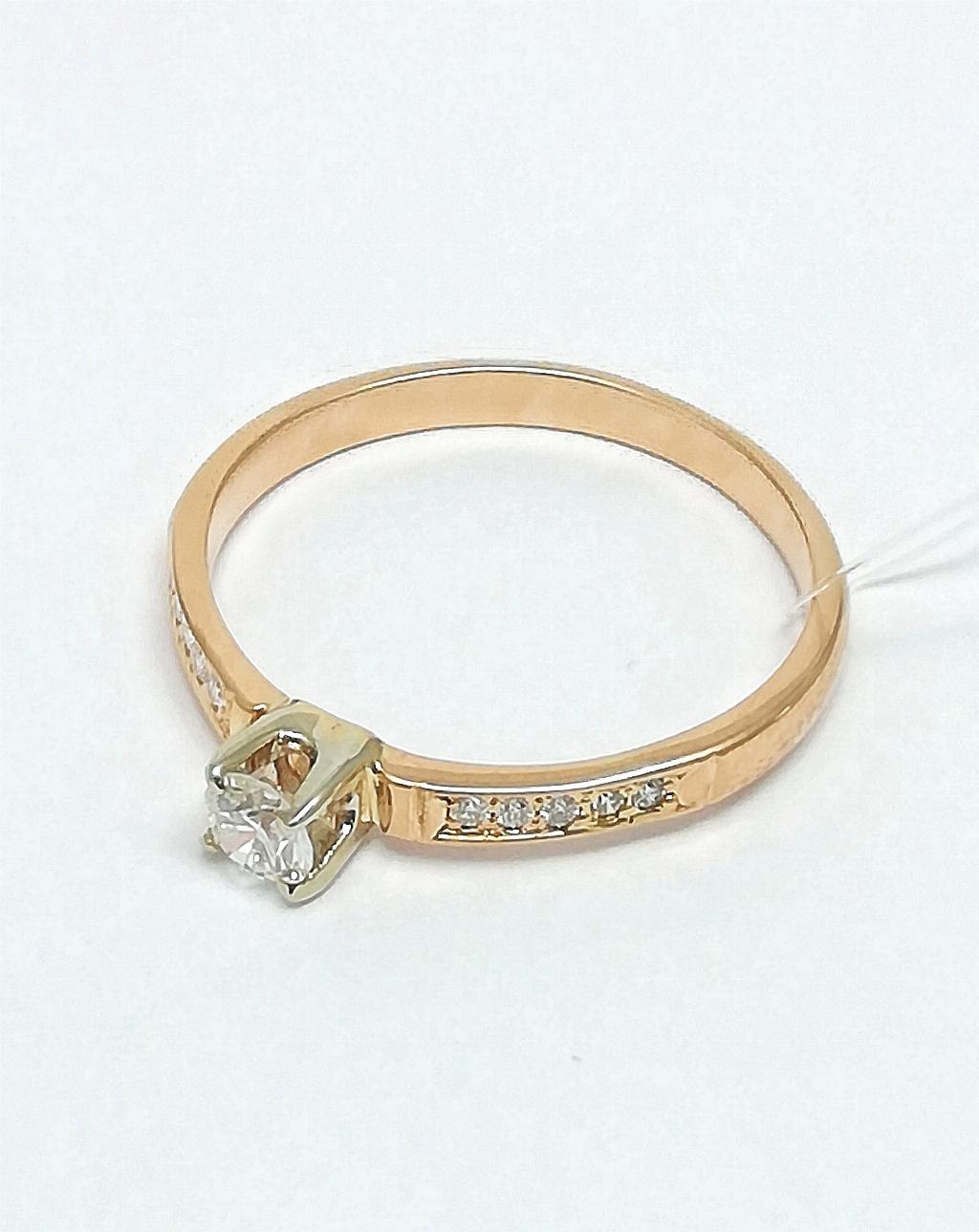 Золотое кольцо женское, вставка бриллиант