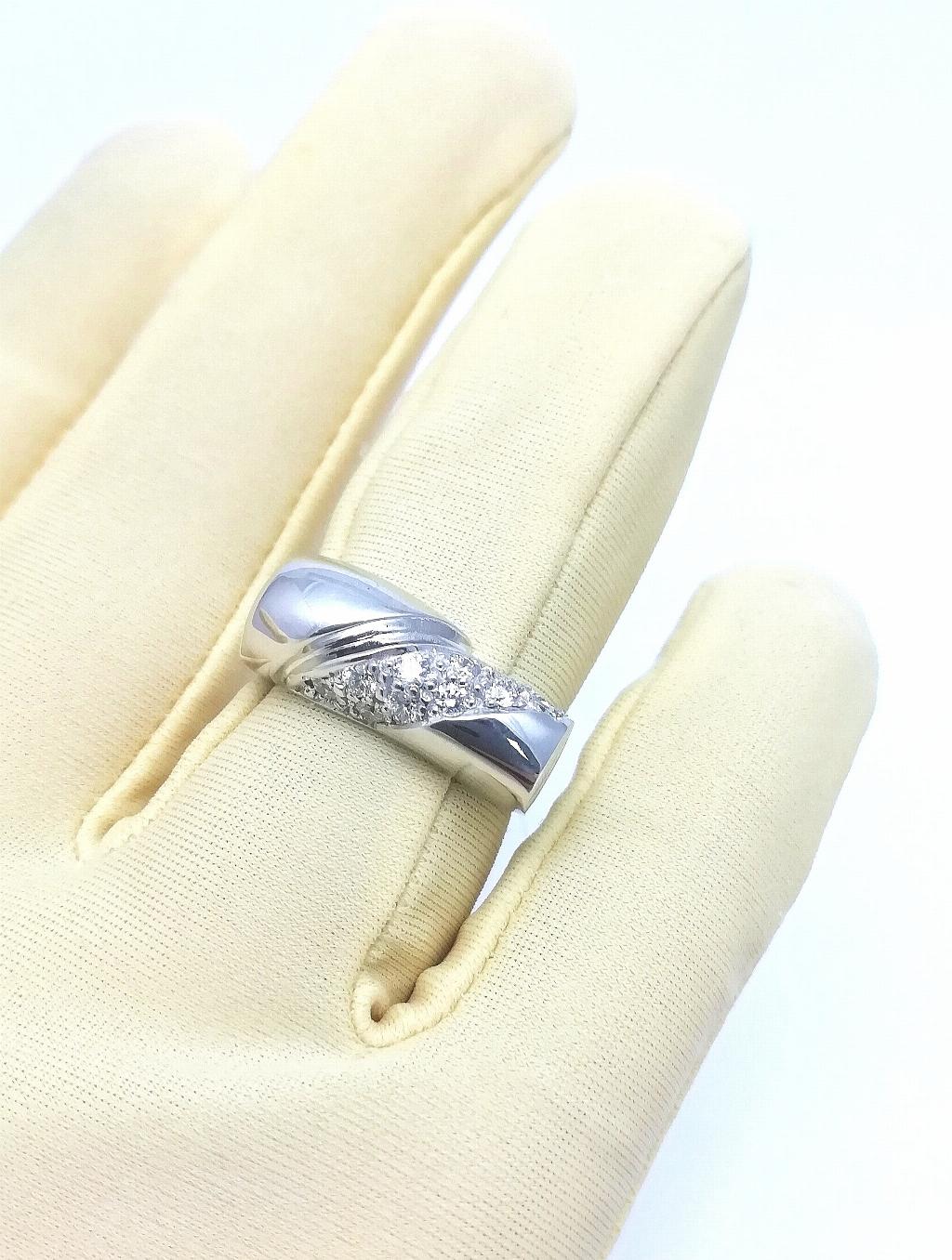 Золотое кольцо, вставка бриллиант