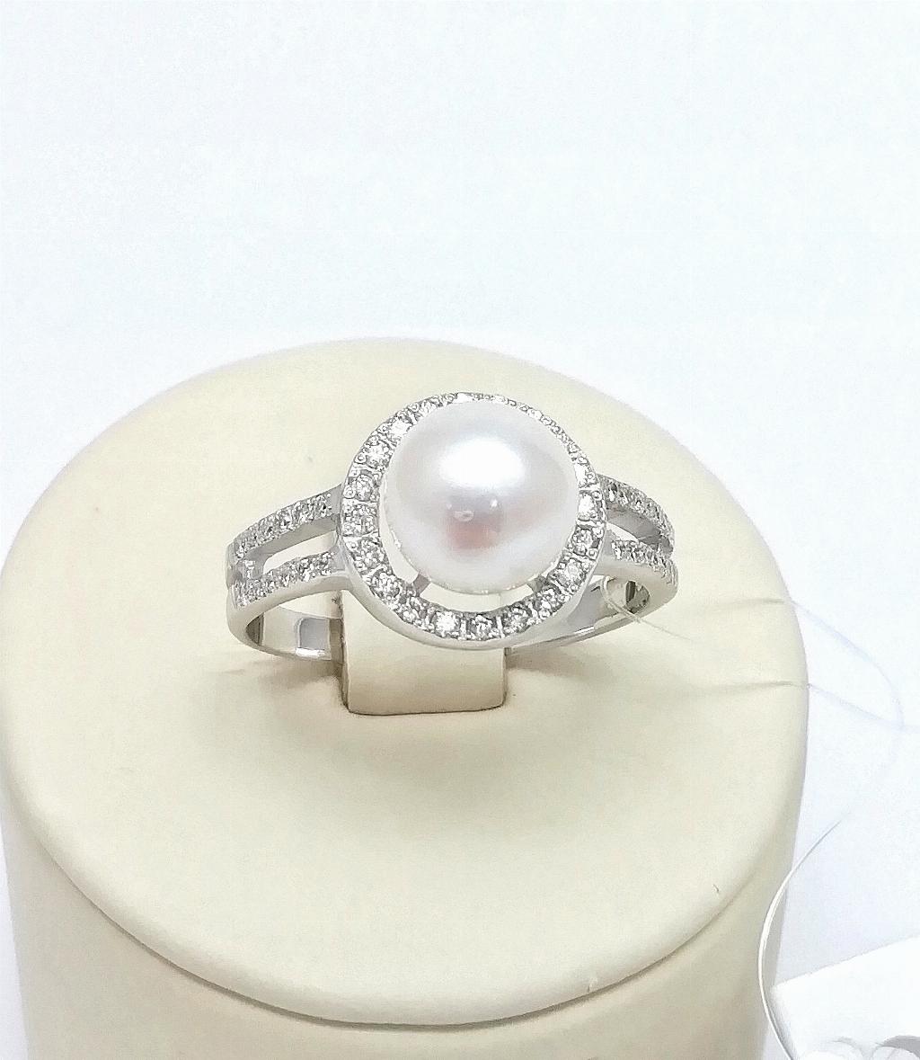 Золотое кольцо, вставка бриллиант