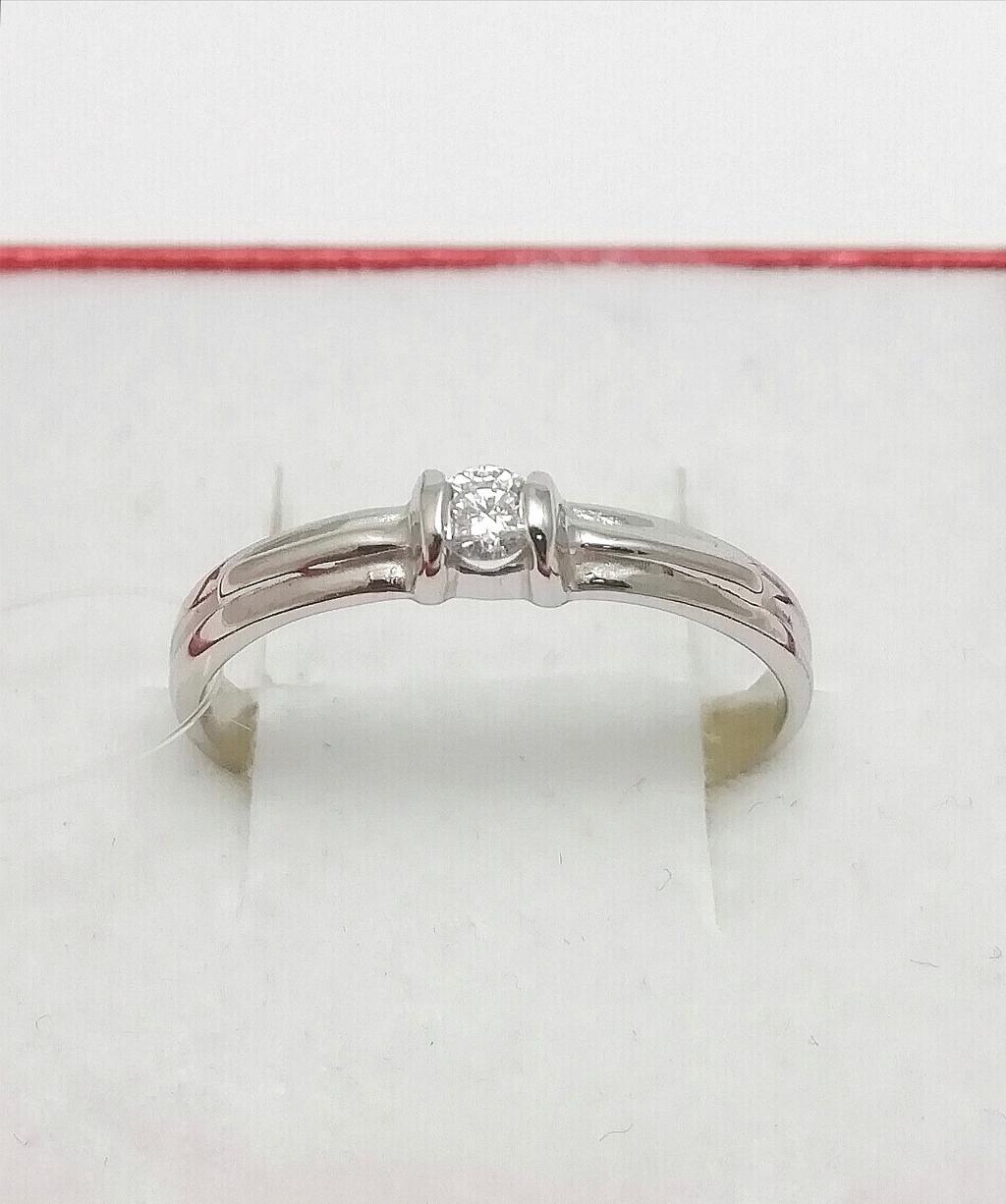 Золотое кольцо женское, вставка бриллиант