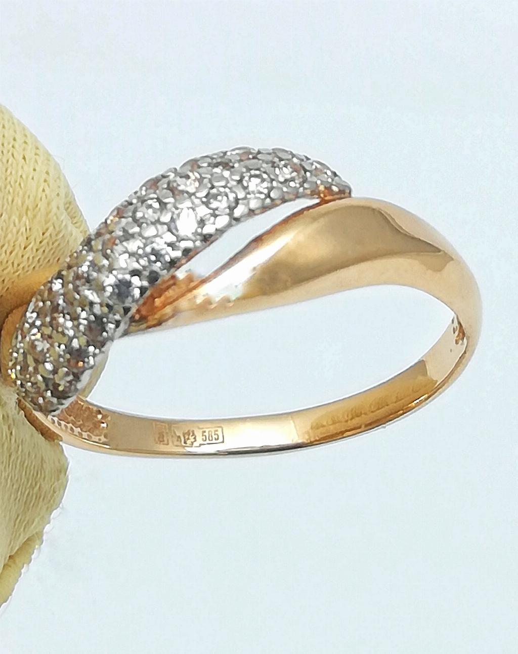 Золотое кольцо женское, вставка фианит