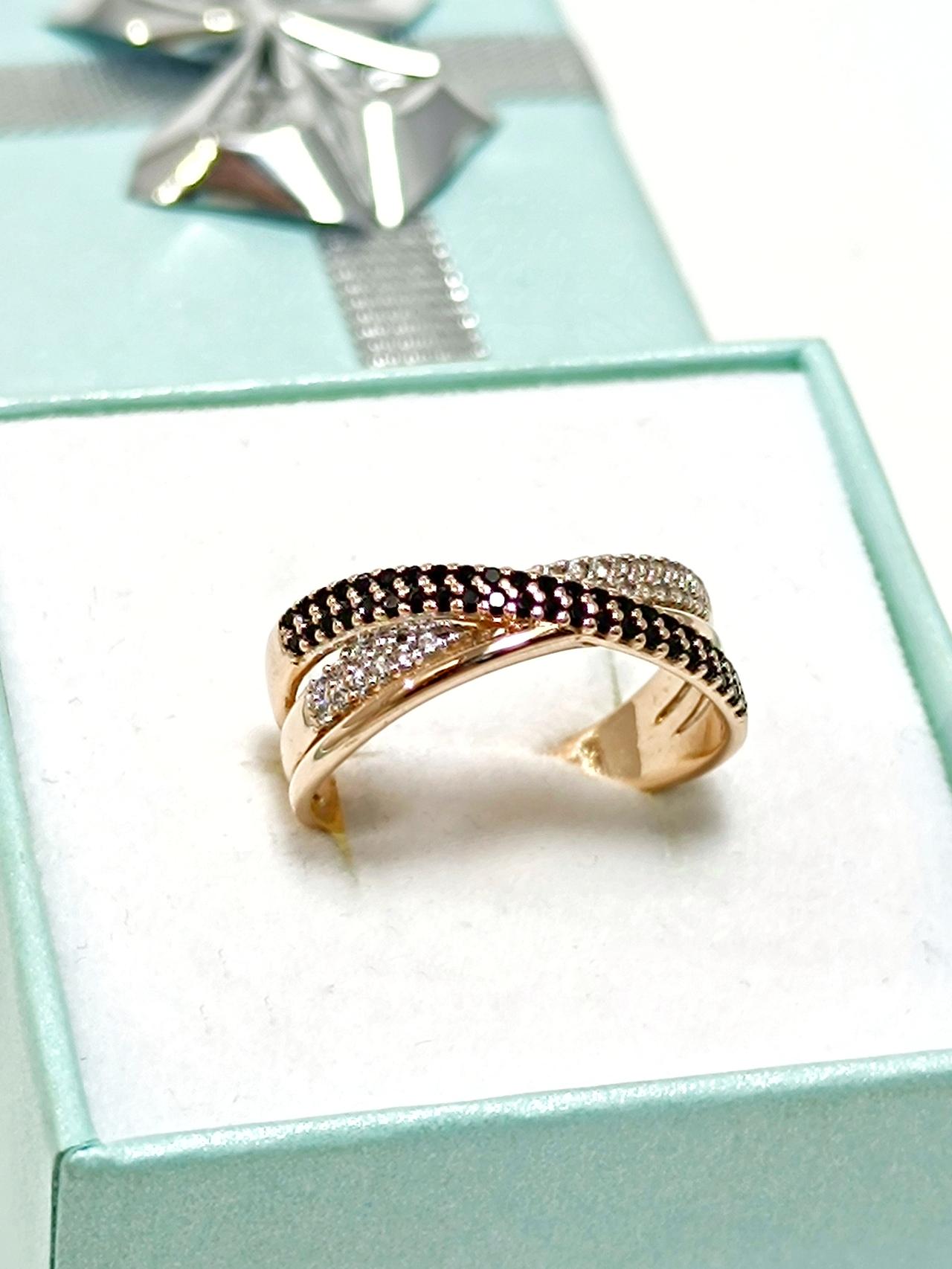 Золотое кольцо женское, вставка фианит