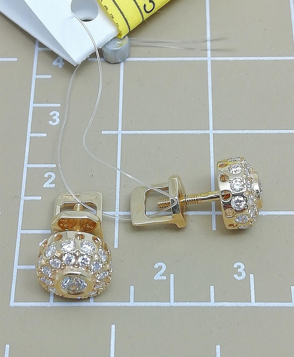 Золотые серьги, вставка бриллиант