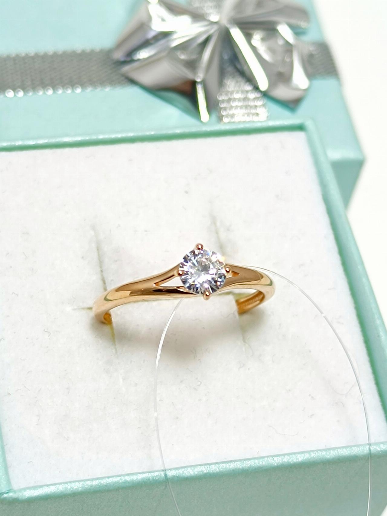 Золотое кольцо, вставка фианит