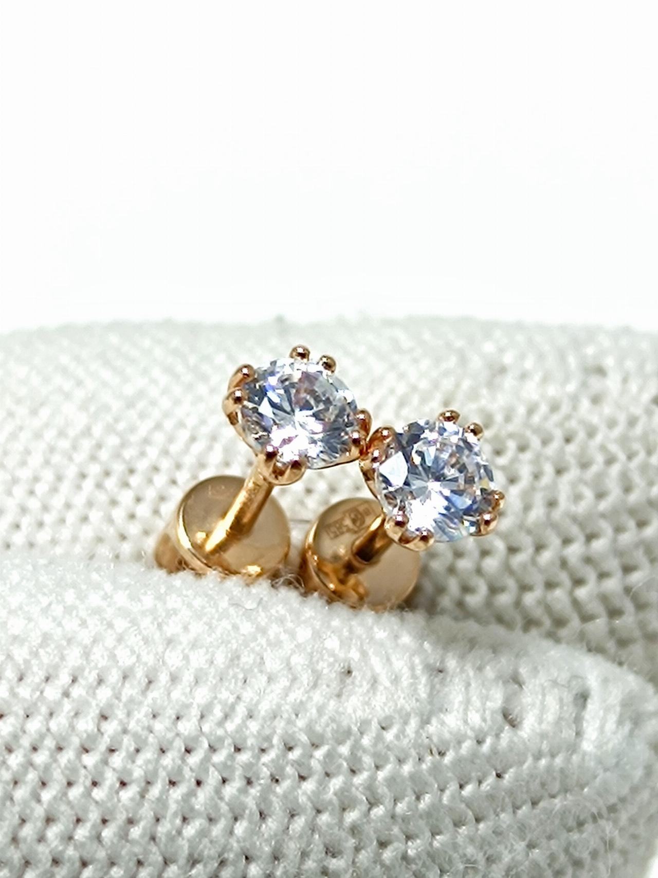 Золотые серьги пусеты, вставка фианит