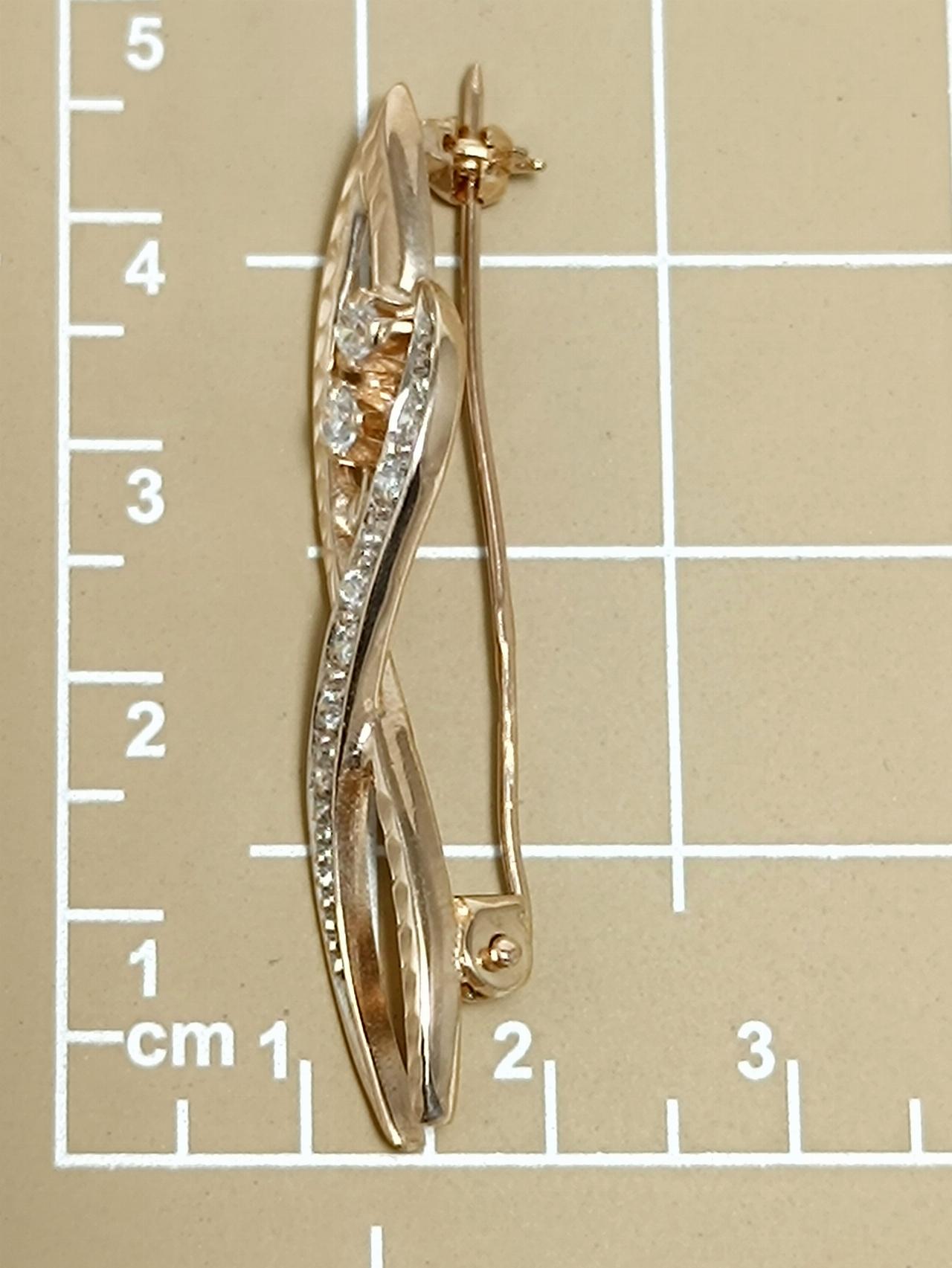 Золотая брошь - подвеска, вставка фианит