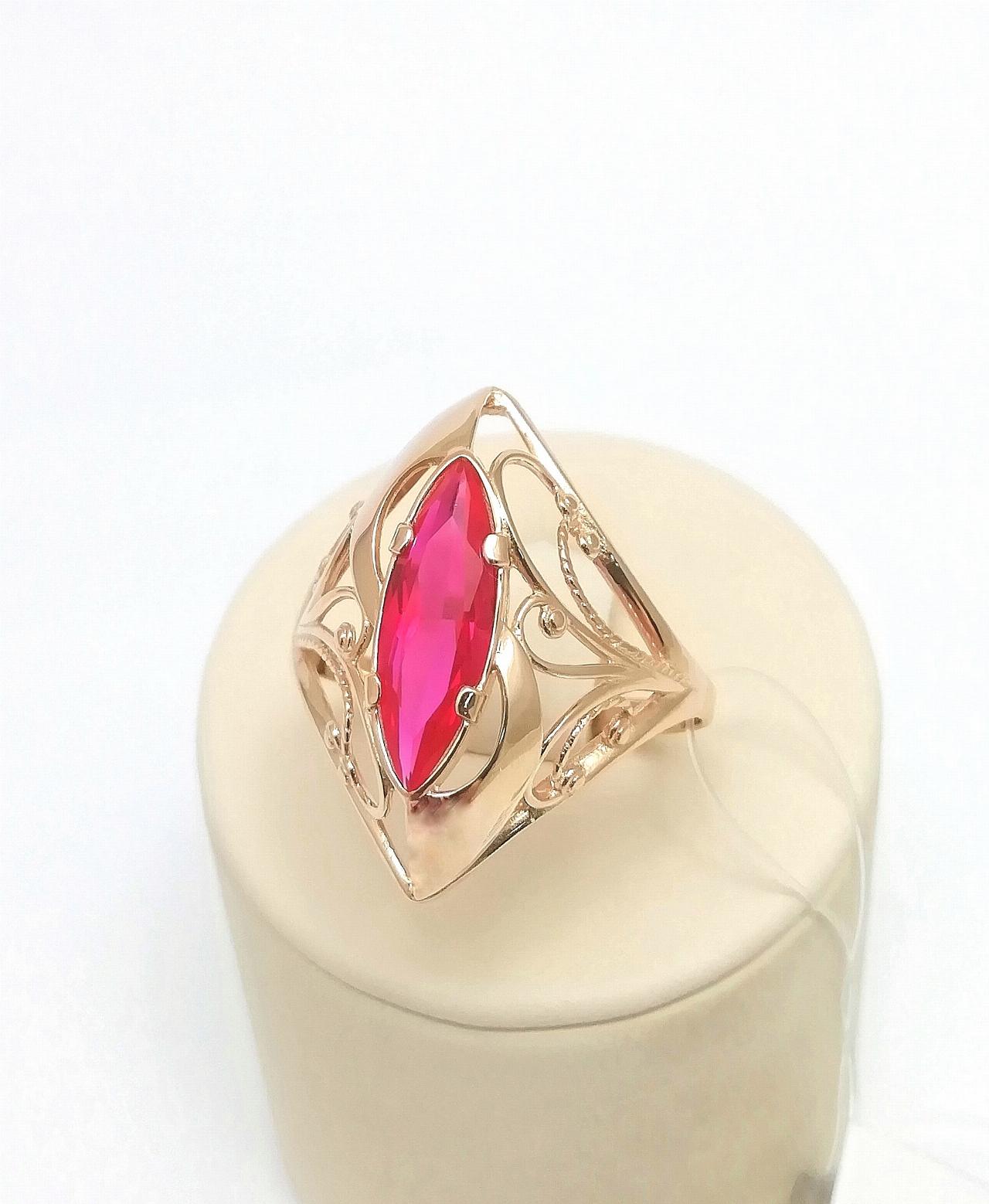 Золотое кольцо Маркиз, вставка фианит