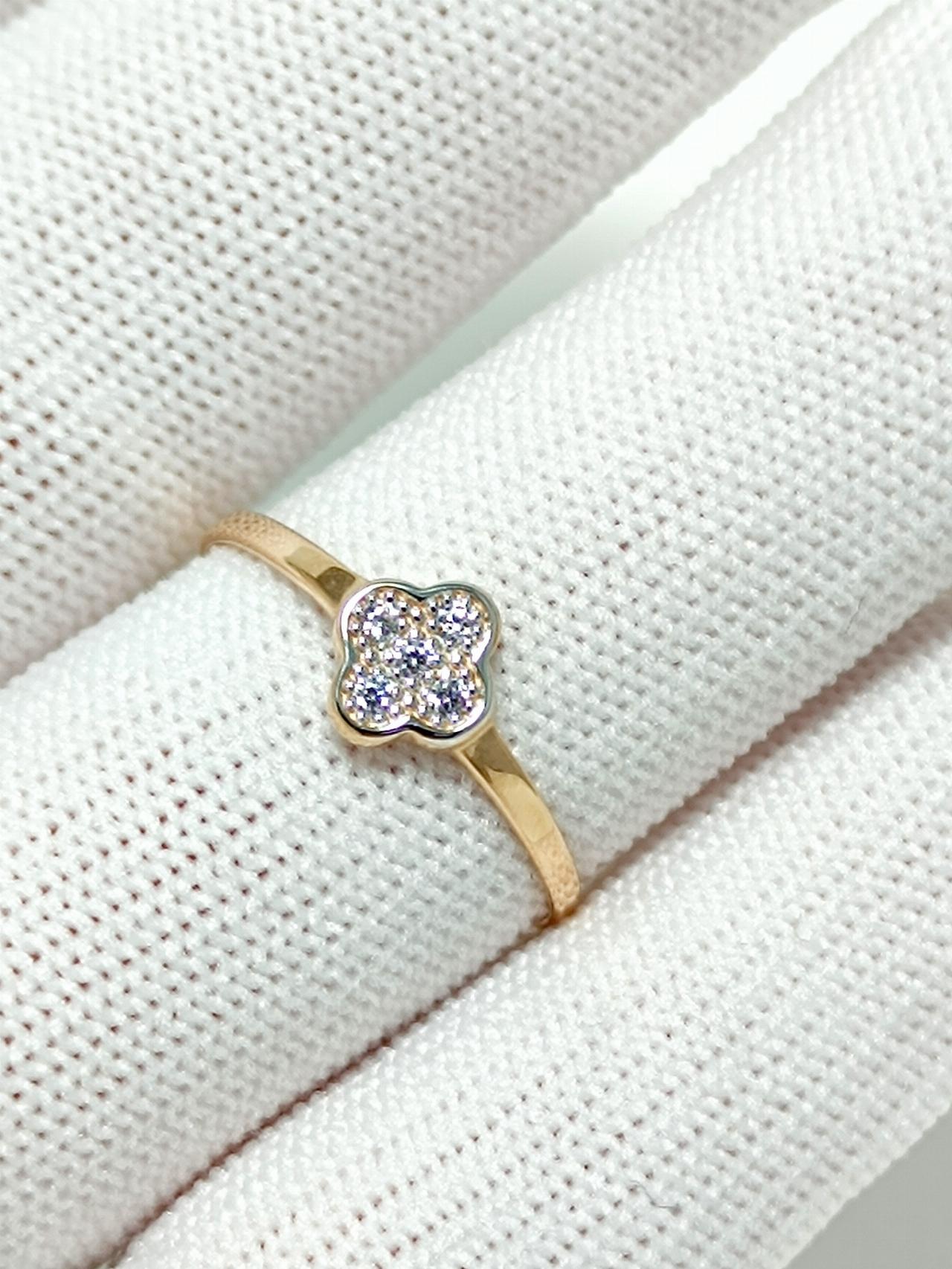 Золотое кольцо женское, вставка фианит